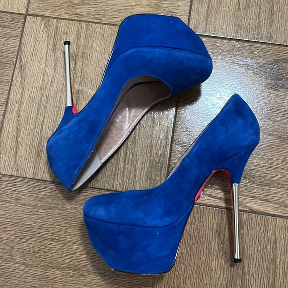 Betsey Johnson Giselle Blue Suede Heels with Hot Pink Sole - Picture 5 of 7